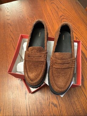 Maeve. New. Cedar.